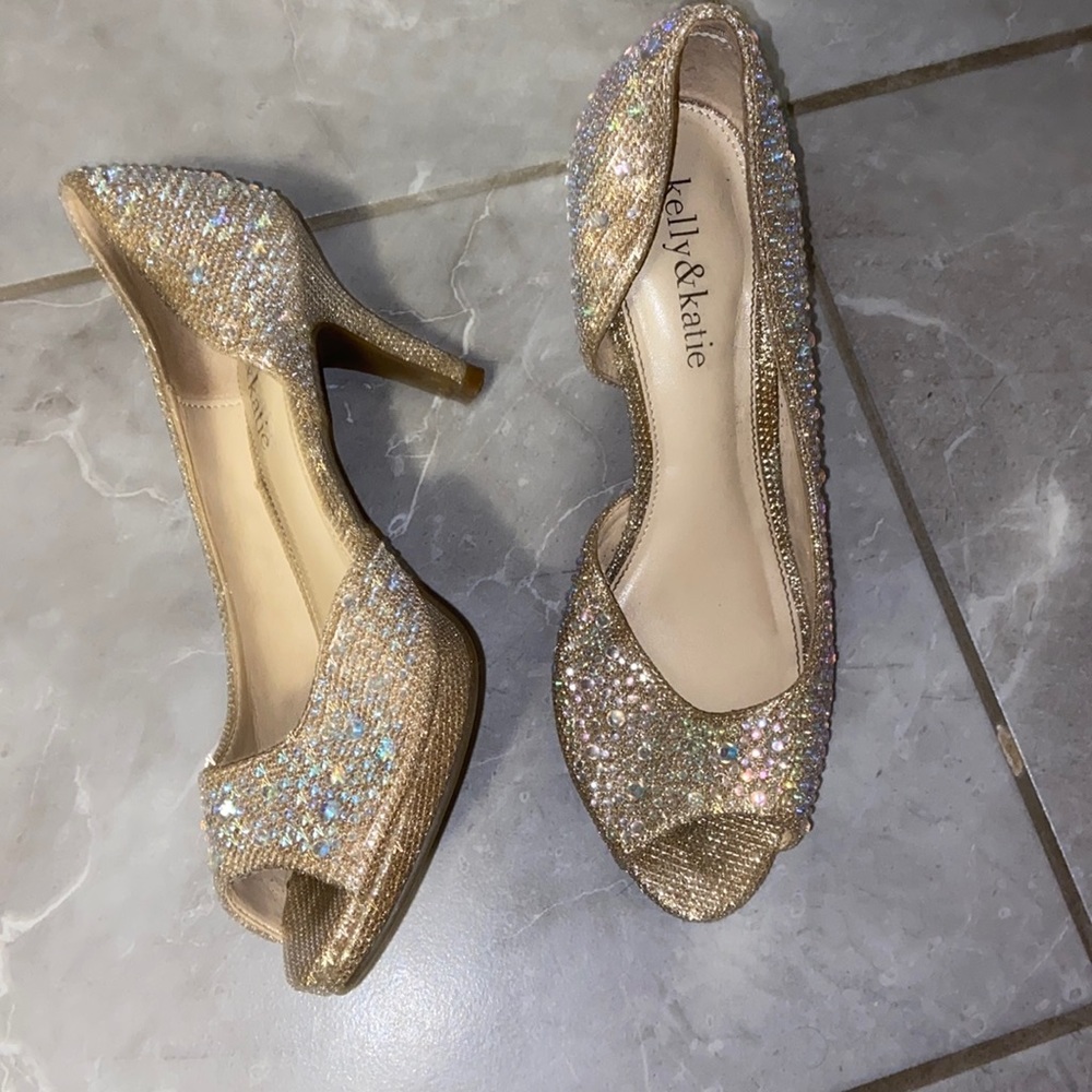 Sparkly gold heels size 6